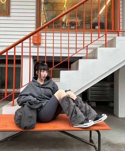 AVANDRESS(アバンドレス )の「Sunground Hoody - 5COL(パーカー・レディース・カーキブラウン/スカイブルー/ブラック/ライトピンク/ライトブラック・SMALL/MEDIUM/LARGE)」の9枚目の写真