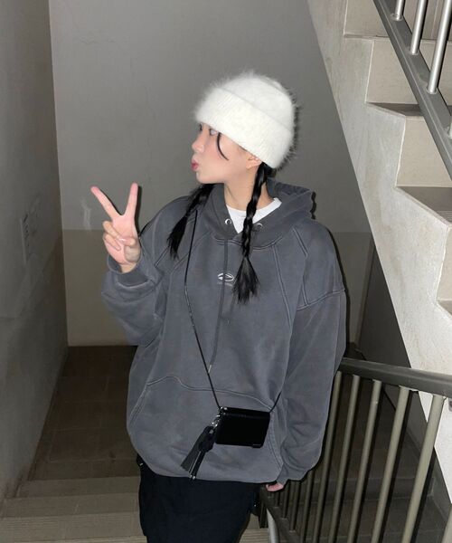 AVANDRESS(アバンドレス )の「Sunground Hoody - 5COL(パーカー・レディース・カーキブラウン/スカイブルー/ブラック/ライトピンク/ライトブラック・SMALL/MEDIUM/LARGE)」の6枚目の写真