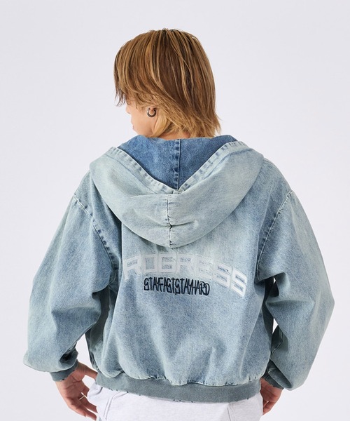 RE730（アールイーセブンサーティー）の「古着風ビンテージデニムパーカー（ブルゾン・メンズ・ブルー/ブラック/サックスブルー・MEDIUM/LARGE）」の2枚目の写真