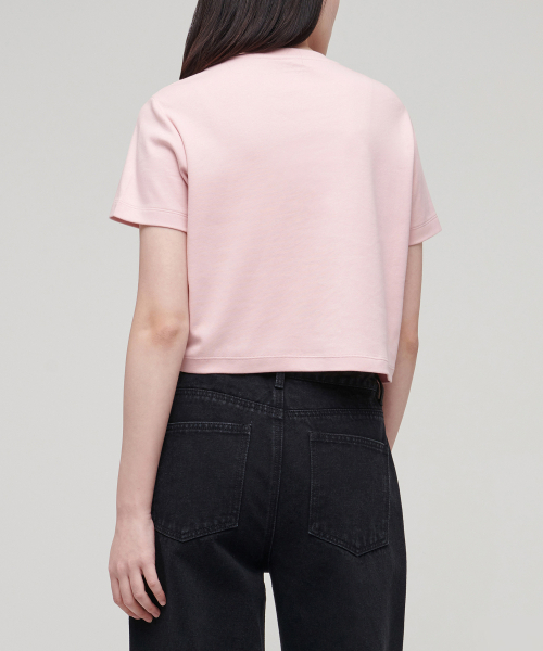 MUSINSA STANDARD WOMAN（ムシンサスタンダードウーマン）の「ウィメンズクルーネッククロップTシャツ[インディアンピンク]（Tシャツ/カットソー・レディース・その他・SMALL/MEDIUM/LARGE/X-SMALL）」の2枚目の写真
