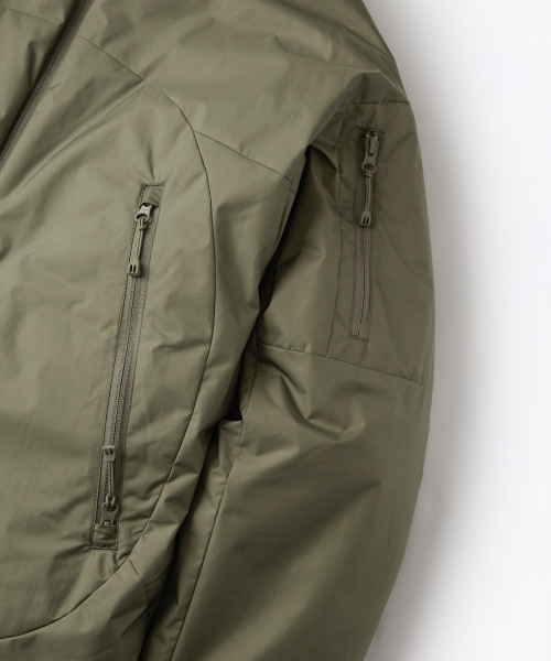 OUTSTANDING(アウトスタンディング)の「TORAY PRIMALOFT PCU JACKET_SAGE GREEN(ダウンジャケット/コート・メンズ・その他・SMALL/MEDIUM/LARGE)」の7枚目の写真