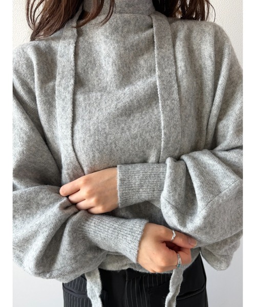 Geeong(ジーオン)の「【ZOZO限定】タイ付き オフショルダー ニット(ニット/セーター・レディース・グレー/チャコールグレー/アイボリー・FREE)」の11枚目の写真