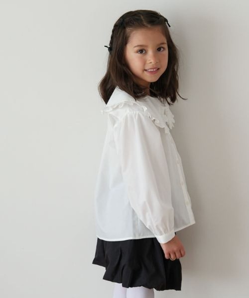 LEPSIM（レプシィム）の「【KIDS】【O.C】GIRLS長袖フリル襟　626899（シャツ/ブラウス・キッズ・オフホワイト・130/120）」の2枚目の写真