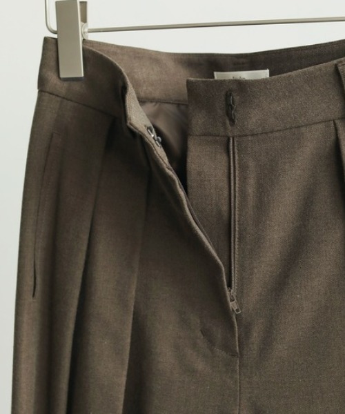 anuke（アンヌーク）の「anuke Tuck Wide Pants（その他パンツ・レディース・ブラウン/ブラック・36/38）」の12枚目の写真