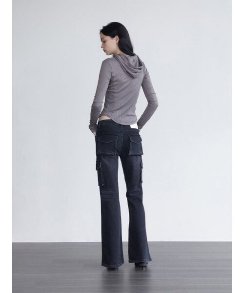 WHOLE PAPER(ホールペーパー)の「フレアカーゴデニムパンツ - ブラック(デニムパンツ・レディース・ブラック・SMALL/MEDIUM)」の7枚目の写真