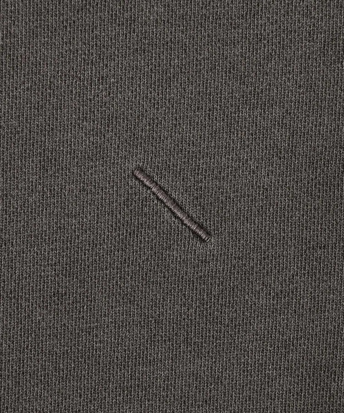 Saturdays NYC(サタデーズ ニューヨークシティ )の「Genny Pigment Dyed Sweatshirt | WOMEN(スウェット・レディース・チャコールグレー/キナリ/ブルー・L/M/S)」の7枚目の写真