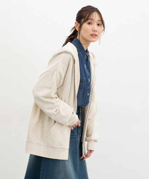 Honeys(ハニーズ)の「こだわり綿ジップパーカー(パーカー・レディース・杢グレー/スミクロ/オートミール・F)」の6枚目の写真