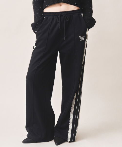 NICK&NICOLE(ニックアンドニコール)の「BUTTERFLY LACE SWEAT PANTS_BLACK(スウェットパンツ・レディース・その他・FREE)」の1枚目の写真