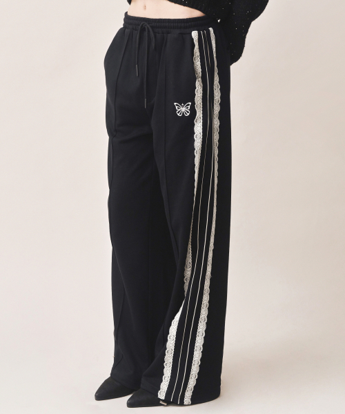 NICK&NICOLE(ニックアンドニコール)の「BUTTERFLY LACE SWEAT PANTS_BLACK(スウェットパンツ・レディース・その他・FREE)」の2枚目の写真