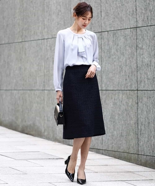 MK MICHEL KLEIN(エムケーミッシェルクラン)の「マルチwayボウタイブラウス/洗える(シャツ/ブラウス・レディース・アイボリー/ライトブルー・38/40)」の20枚目の写真