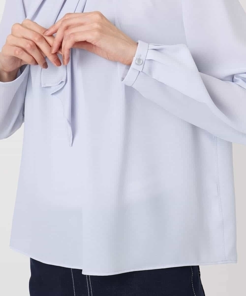 MK MICHEL KLEIN(エムケーミッシェルクラン)の「マルチwayボウタイブラウス/洗える(シャツ/ブラウス・レディース・アイボリー/ライトブルー・38/40)」の7枚目の写真