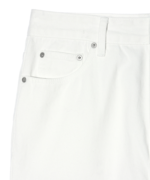 IEY（アイイーワイ）の「D16 FLARE DENIM Off White（デニムパンツ・レディース・その他・MEDIUM/LARGE）」の4枚目の写真