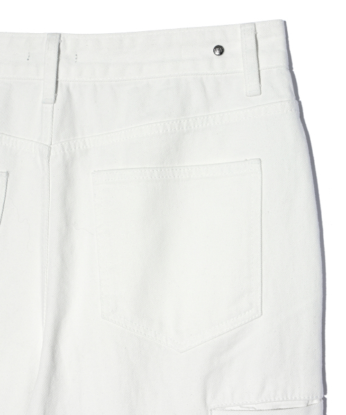 IEY（アイイーワイ）の「D16 FLARE DENIM Off White（デニムパンツ・レディース・その他・MEDIUM/LARGE）」の8枚目の写真