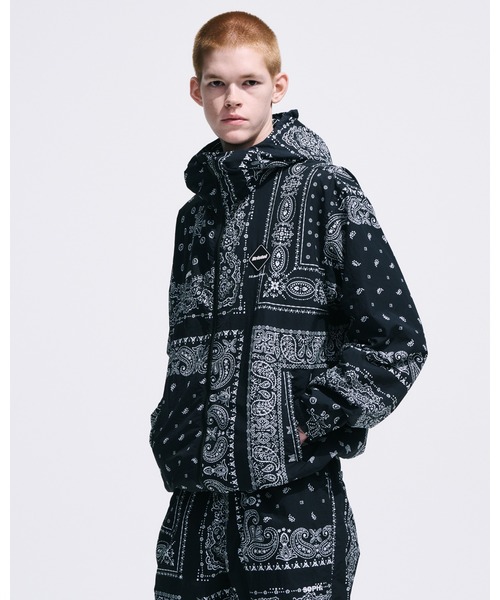 BANDANA NYLON HOODED BLOUSON（ナイロンジャケット）｜F.C.Real