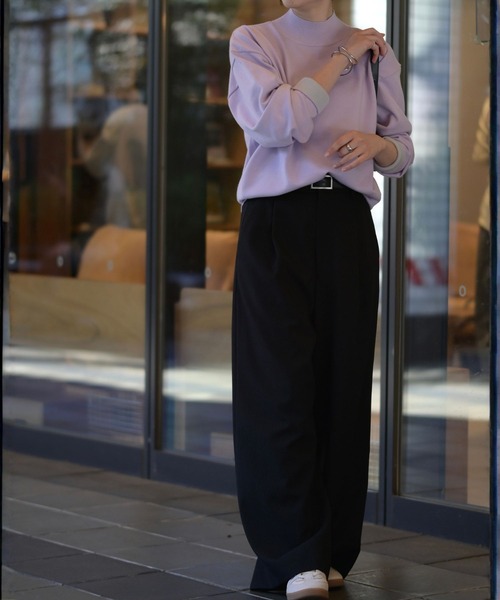 qualite(カリテ)の「バイカラーハイネックプルオーバー/冬服/オフィスカジュアル(ニット/セーター・レディース・アイボリー/ベージュ/ラベンダー・フリー)」の4枚目の写真