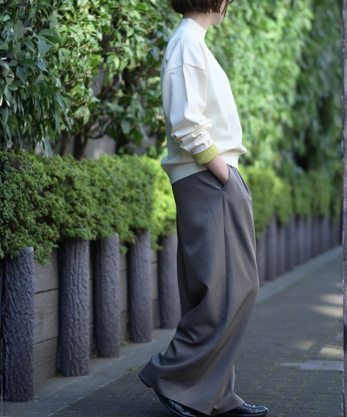 qualite(カリテ)の「バイカラーハイネックプルオーバー/冬服/オフィスカジュアル(ニット/セーター・レディース・アイボリー/ベージュ/ラベンダー・フリー)」の13枚目の写真