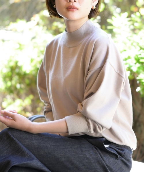 qualite(カリテ)の「バイカラーハイネックプルオーバー/冬服/オフィスカジュアル(ニット/セーター・レディース・アイボリー/ベージュ/ラベンダー・フリー)」の14枚目の写真