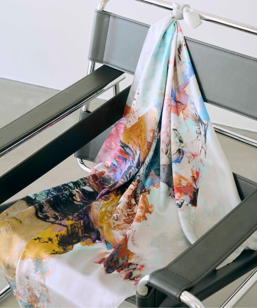 HARE(ハレ)の「シルクスカーフ by MAO KAWASAKI(HARE)(バンダナ/スカーフ・メンズ・グレー系その他/ホワイト系その他/ブルー系その他・FREE)」の4枚目の写真