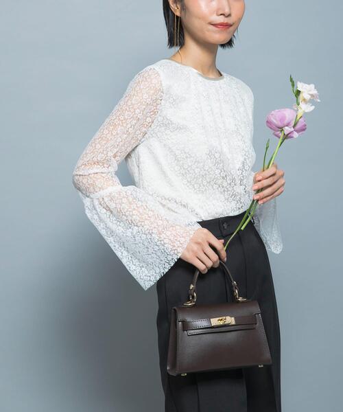 URBAN RESEARCH ROSSO WOMEN（アーバンリサーチ　ロッソ）の「フレアスリーブレースブラウス（シャツ/ブラウス・レディース・ホワイト/ブラック/ブルー系その他・FREE）」の4枚目の写真