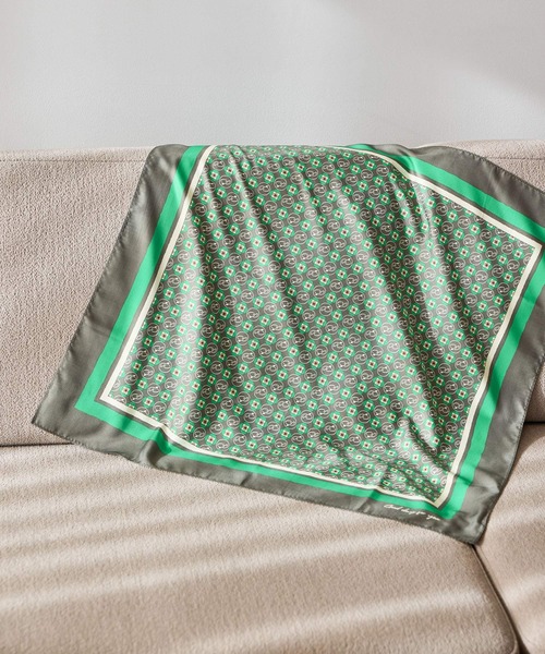 studio CLIP(スタディオクリップ)の「ツイルプリントスカーフ(ストール/ショール・レディース・グリーン/レッド/アイボリー/ベージュ・FREE)」の1枚目の写真