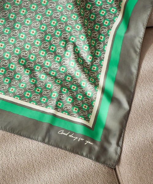 studio CLIP(スタディオクリップ)の「ツイルプリントスカーフ(ストール/ショール・レディース・グリーン/レッド/アイボリー/ベージュ・FREE)」の5枚目の写真