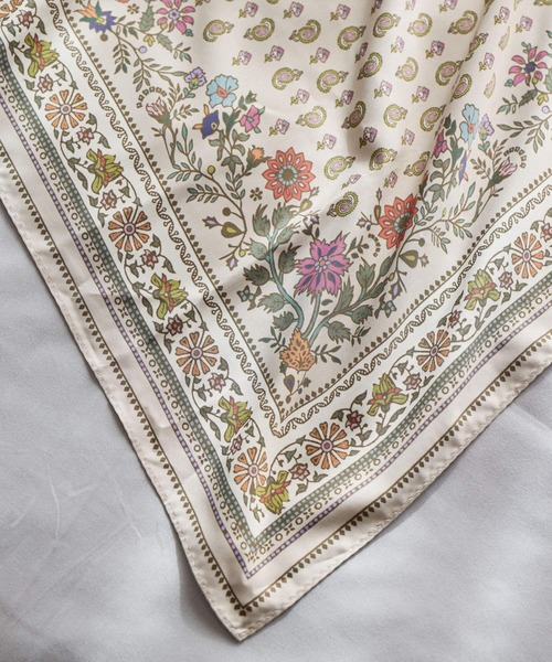 studio CLIP(スタディオクリップ)の「ツイルプリントスカーフ(ストール/ショール・レディース・グリーン/レッド/アイボリー/ベージュ・FREE)」の8枚目の写真