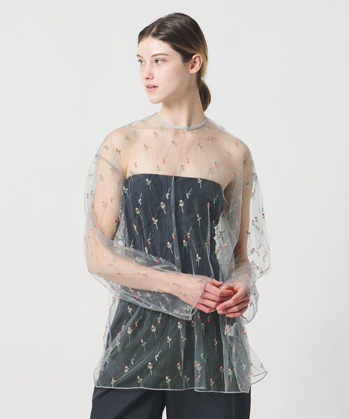 LOEFF（ロエフ）の「＜LOEFF＞フラワー チュール プルオーバー（シャツ/ブラウス・レディース・グレー・FREE）」の4枚目の写真