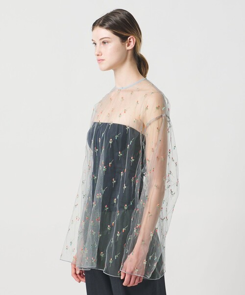 LOEFF（ロエフ）の「＜LOEFF＞フラワー チュール プルオーバー（シャツ/ブラウス・レディース・グレー・FREE）」の7枚目の写真