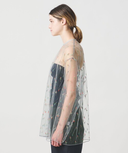 LOEFF（ロエフ）の「＜LOEFF＞フラワー チュール プルオーバー（シャツ/ブラウス・レディース・グレー・FREE）」の8枚目の写真