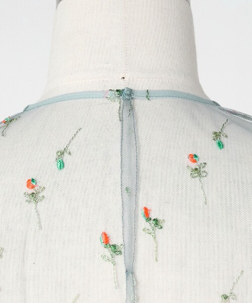 LOEFF（ロエフ）の「＜LOEFF＞フラワー チュール プルオーバー（シャツ/ブラウス・レディース・グレー・FREE）」の14枚目の写真