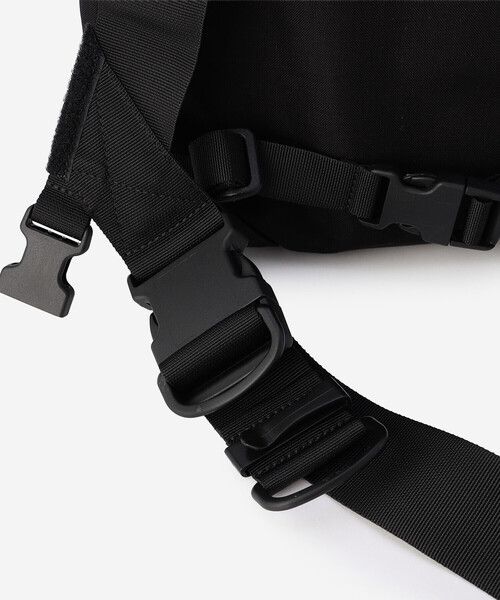 BAGJACK（バッグジャック）の「bagjack | コブラバックル メッセンジャーバッグ KINKY UNISEX（メッセンジャーバッグ・レディース・ブラック・ONE）」の7枚目の写真