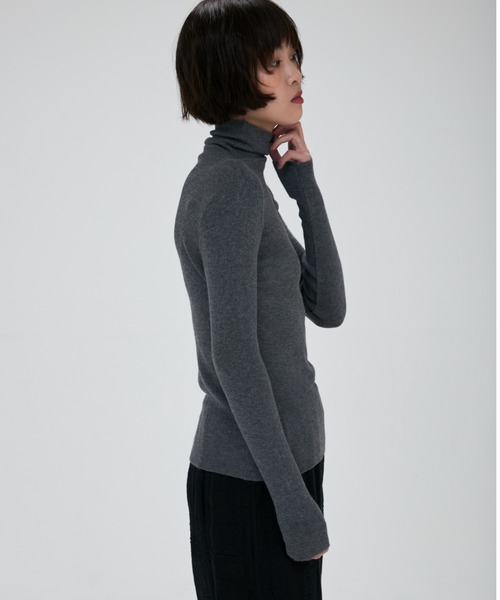 full/fill.(フルフィル)の「turtle neck besic knit / タートルネックベーシックニット(ニット/セーター・レディース・ナチュラル/ブラウン/アイボリー/イエロー/グレー/ピンク・FREE)」の7枚目の写真
