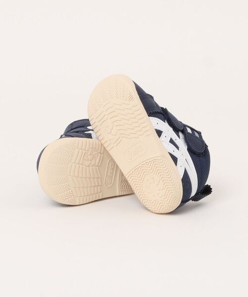 ASICS(アシックス)の「アシックス スクスク アミュレファースト MS(ベビーシューズ/ベビーソックス・キッズ・ライトグレー/ネイビー・13.0cm/12.0cm/12.5cm/13.5cm/11.5cm)」の11枚目の写真