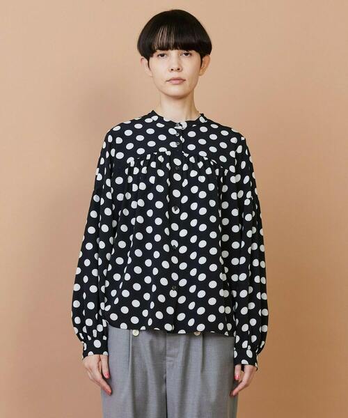 FRAPBOIS(フラボア)の「ドドット ブラウス(シャツ/ブラウス・レディース・ホワイト/ブラック・1)」の2枚目の写真