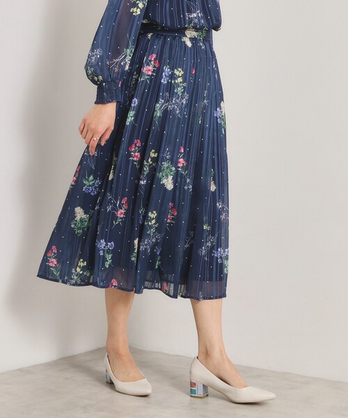 ITS'DEMO(イッツデモ)の「【手洗い可/セットアップ可】ラメストライプ花柄スカート(スカート・レディース・アイボリー系/ネイビー系/サックスブルー系・00)」の2枚目の写真