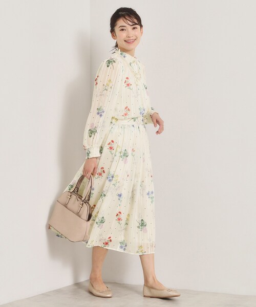 ITS'DEMO(イッツデモ)の「【手洗い可/セットアップ可】ラメストライプ花柄スカート(スカート・レディース・アイボリー系/ネイビー系/サックスブルー系・00)」の6枚目の写真