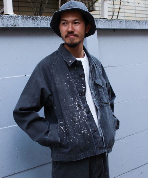 Snow Peak(スノーピーク)の「Snow Peak / Sulfur Dyed Fade Painted Coverall フェードペイントカバーオール(テーラードジャケット・メンズ・ホワイト/チャコール・S/M/L/XL)」の2枚目の写真