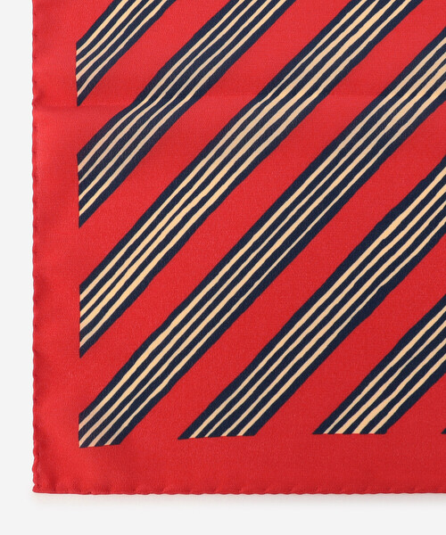 Bshop(ビショップ)の「Bleck | シルククレープ スカーフ UNISEX(バンダナ/スカーフ・レディース・レッド系その他/ブルー系その他5・ONE)」の4枚目の写真