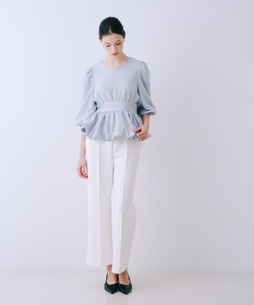SELFIST(セルフィスト)の「バルーンパフショルブラウス 春服 夏服 Vネック シアーシャツ(シャツ/ブラウス・レディース・オフホワイト/ブラック/グレイッシュブルー・36/38)」の12枚目の写真