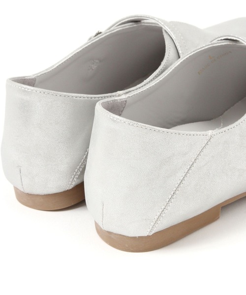 LEPSIM（レプシィム）の「Uカットフラットパンプス　642638（パンプス・レディース・シルバー/ブラック・MEDIUM/LARGE）」の13枚目の写真