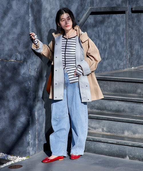 FREAK'S STORE(フリークスストア)の「2way 配色ステッチ フード付き ミニフレア トレンチコート/ハイネックショート丈 スプリングコート(トレンチコート・レディース・ネイビー/ベージュ/オフホワイト・フリ-)」の6枚目の写真