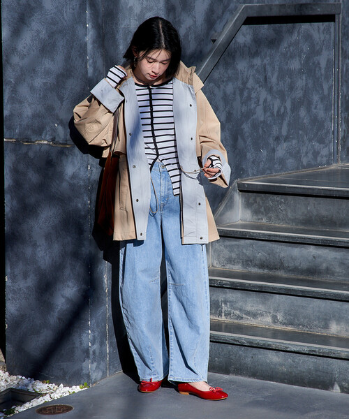 FREAK'S STORE（フリークスストア）の「2way 配色ステッチ フード付き ミニフレア トレンチコート/ハイネックショート丈 スプリングコート（トレンチコート・レディース・ネイビー/ベージュ/オフホワイト・ﾌﾘ-）」の8枚目の写真