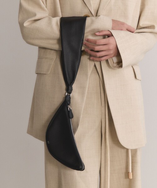 ADAM ET ROPE'(アダムエロペ)の「【PFT】Tori Clutch Bag(クラッチバッグ・レディース・ブラック/ベージュ・FREE)」の10枚目の写真