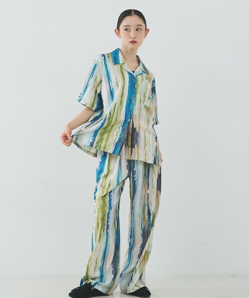 NOMINE（ノミネ）の「【セットアップ対応】ペイント柄 開襟シャツ（シャツ/ブラウス・レディース・ブラウン/グリーン/ピンク・フリー）」の6枚目の写真
