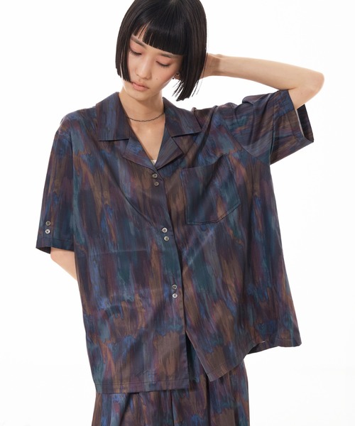 NOMINE(ノミネ)の「【セットアップ対応】ペイント柄 開襟シャツ(シャツ/ブラウス・レディース・ブラウン/グリーン/ピンク/オレンジ/ダークブラウン・フリー)」の13枚目の写真