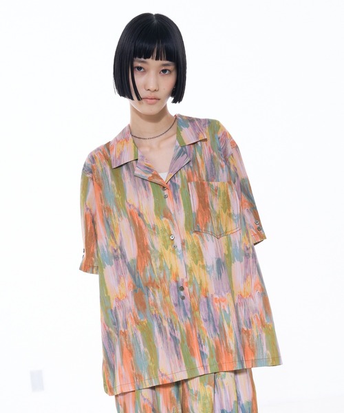 NOMINE(ノミネ)の「【セットアップ対応】ペイント柄 開襟シャツ(シャツ/ブラウス・レディース・ブラウン/グリーン/ピンク/オレンジ/ダークブラウン・フリー)」の19枚目の写真