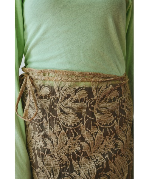 HeRIN.CYE（ヘリンドットサイ）の「Lace wrap skirt　　レースラップスカート（スカート・レディース・オフホワイト/ベージュ/ブラック・FREE）」の6枚目の写真