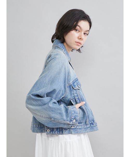 Mila Owen（ミラオーウェン）の「フレアＧジャン（デニムジャケット・レディース・ブルー/ライトブルー/アイボリー・F）」の20枚目の写真