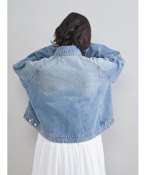 Mila Owen（ミラオーウェン）の「フレアＧジャン（デニムジャケット・レディース・ブルー/ライトブルー/アイボリー・F）」の21枚目の写真