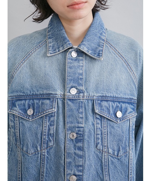 Mila Owen（ミラオーウェン）の「フレアＧジャン（デニムジャケット・レディース・ブルー/ライトブルー/アイボリー・F）」の22枚目の写真